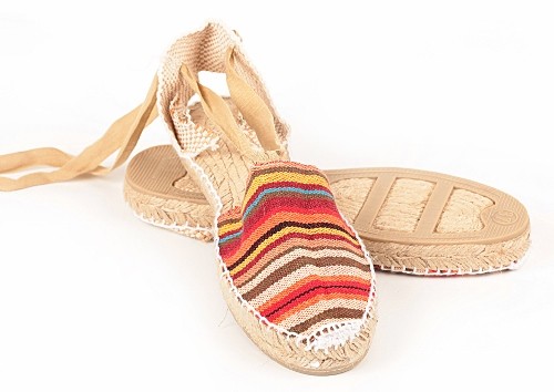 Alpargata plana con cintas niños