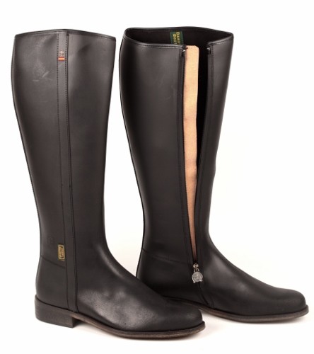 Bota de piel de tacón plano y cremallera (Mod. 290)